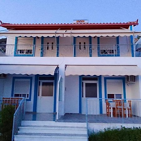 בית הארחה בורש 	Vila Gusti מראה חיצוני תמונה